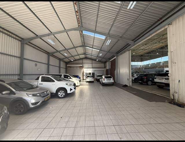 3,200M² WAREHOUSE FOR SALE IN EAST LONDON CENTRAL